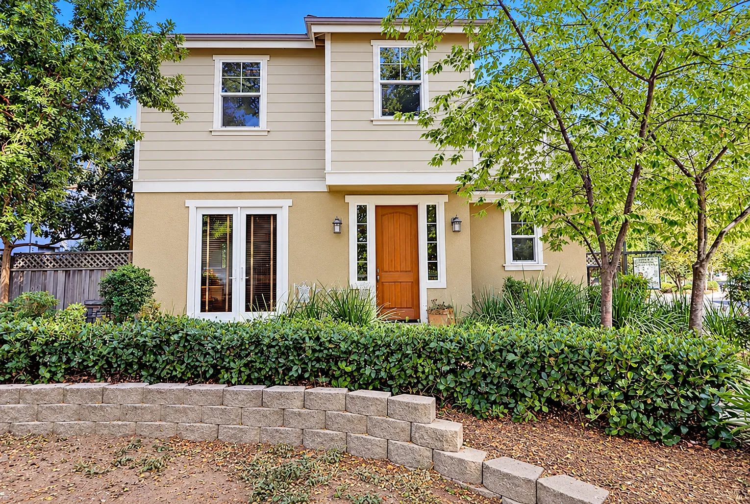 3 bed, 2.5 bath, 1664 sqft, $3,500 — Photo 1