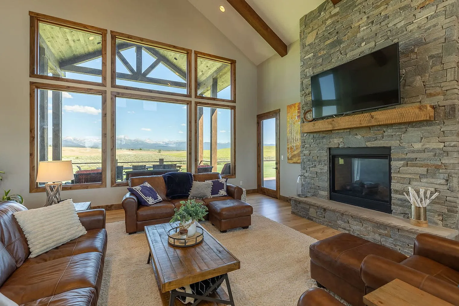 6 bed, 4.0 bath, 796 sqft, $31,518 — Photo 3