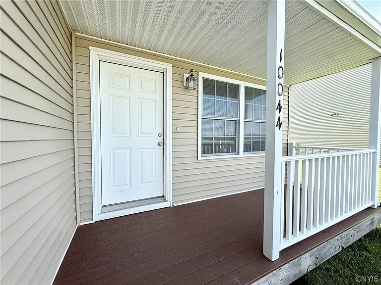 10044 Ash St — Photo 3