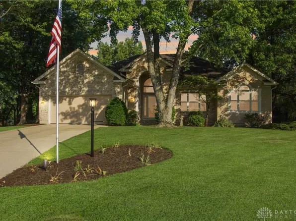 8866 Yankee Rose Ct, Dayton, OH 45458