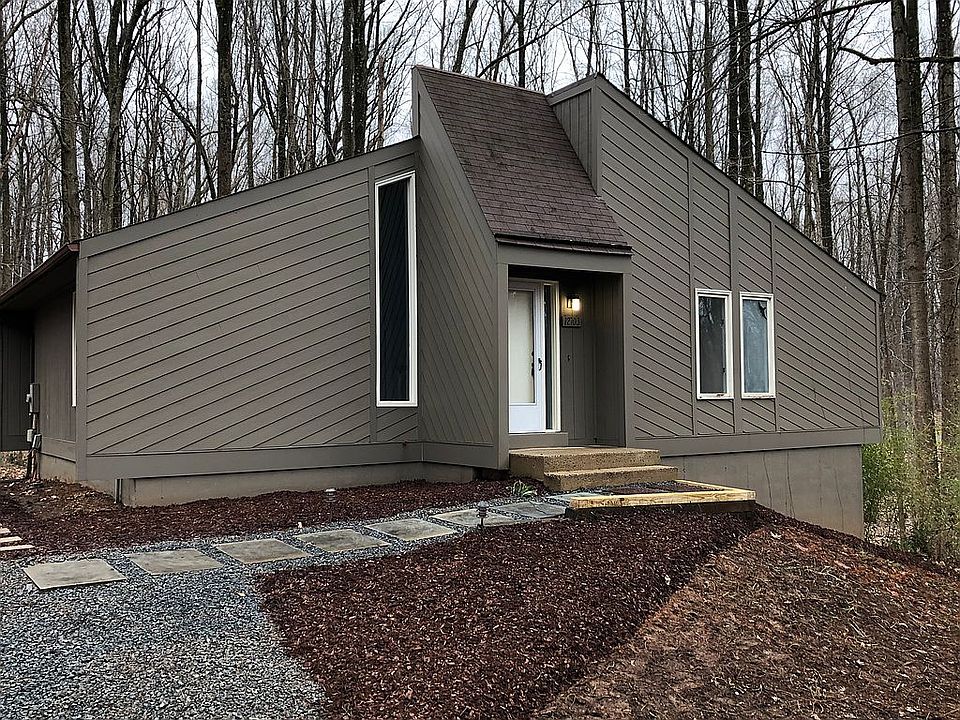 1st image of 12703 Sabastian Dr