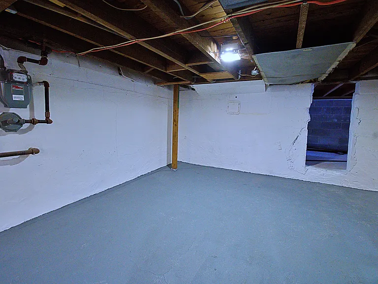 16 Clarke St — Photo 24