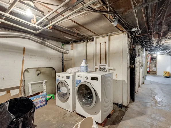 102 Pierrepont Street image 37 of 42