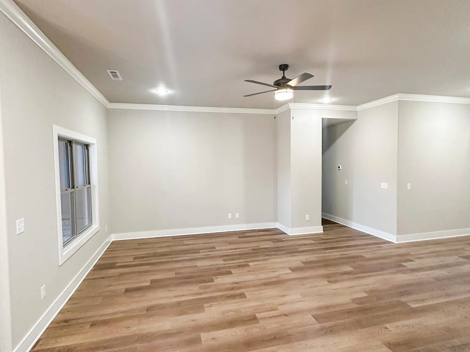 242 Nebo St — Photo 3