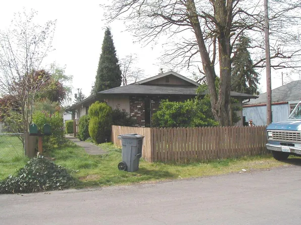 2906 Y St, Vancouver, WA 98661