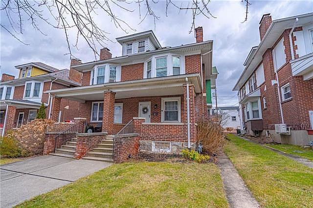 1st image of 1344 Montrose Ave