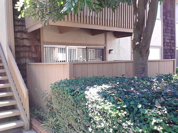 2nd image of 1072 Cabrillo Park Dr