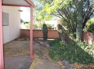 235 N Camino Del Vate, Green Valley, AZ 85614