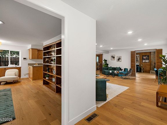 5th image of 1225 Rowland Cir