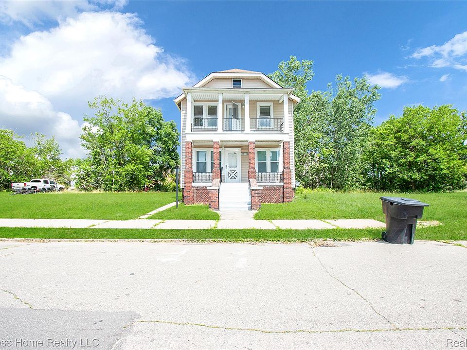 1st image of 13484 Maine St