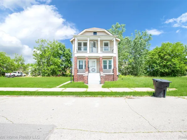13484 Maine St, Hamtramck, MI 48212
