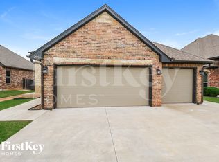 2016 Wheatfield Ave, Yukon, OK 73099