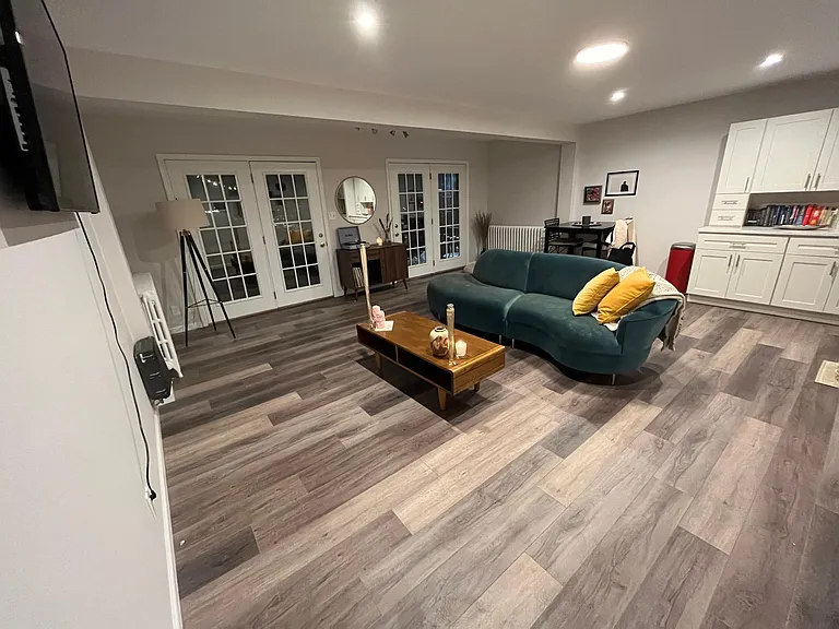 428 William St #2 — Photo 4