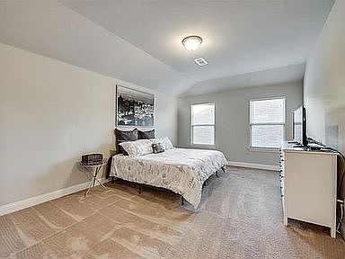 2nd image of 604 Bird Creek Dr