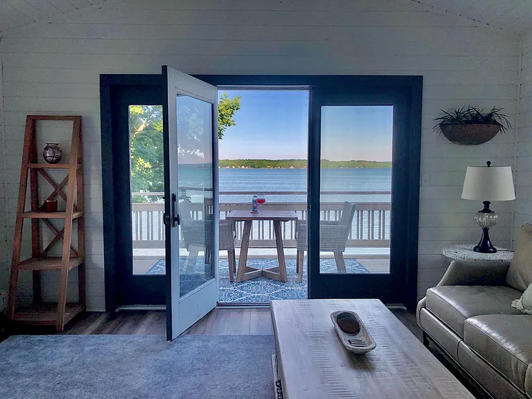 2375 Lower Lake Rd — Photo 1