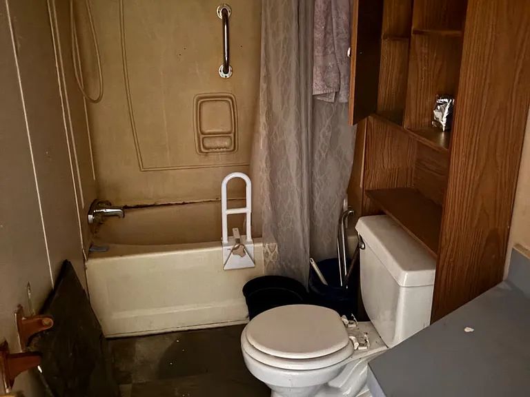30 Grand Cir — Photo 3