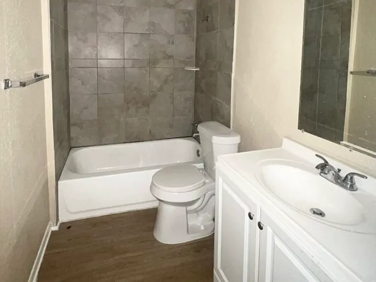 812 Wainwright St #10 — Photo 15