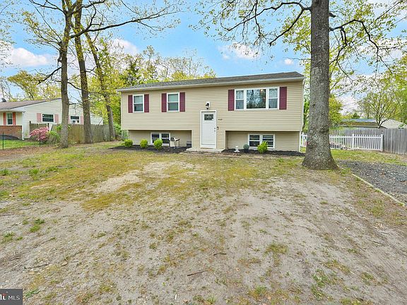 3rd image of 408 N Carolina Trl