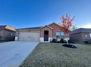1304 Briar Hill Dr, Denton, TX 76209