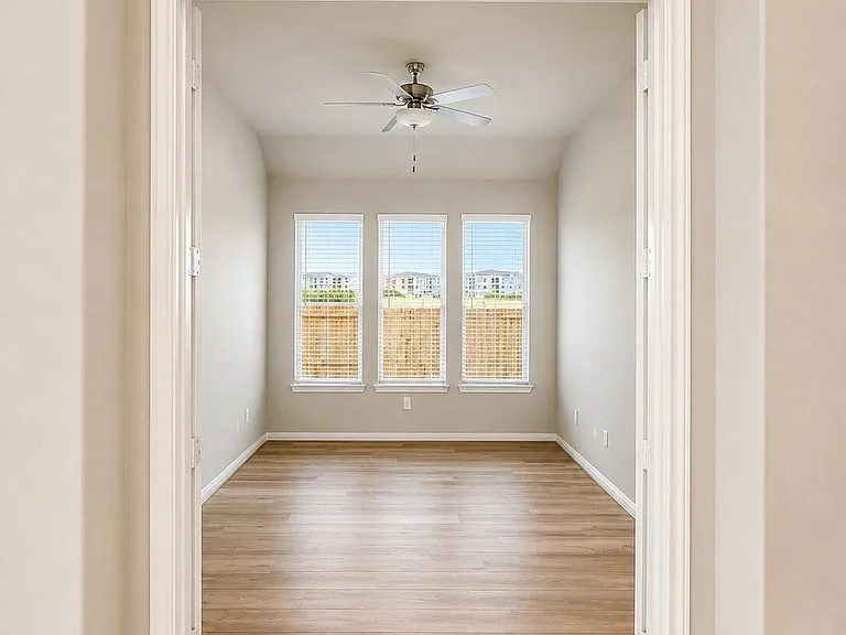 10519 Bright Cloud Dr — Photo 5