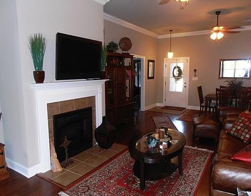 4th image of 14101 Fox Hill Dr