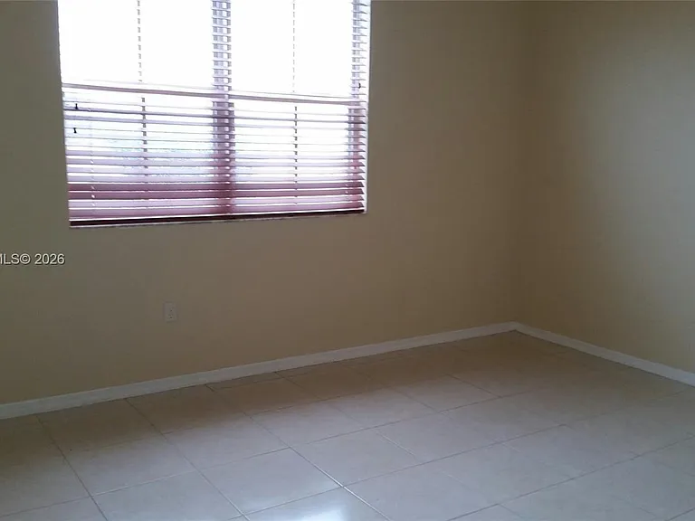 11833 SW 152nd Ct #11833 — Photo 7