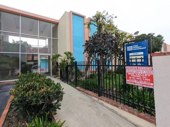 6136 Fulton Ave #9, Van Nuys, CA 91401