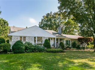 14 Griffing Pond Rd, Branford, CT 06405