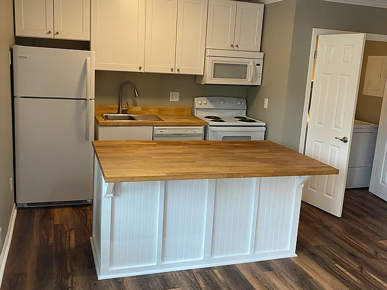 1435 Fernwood Glendale Rd #C — Photo 5