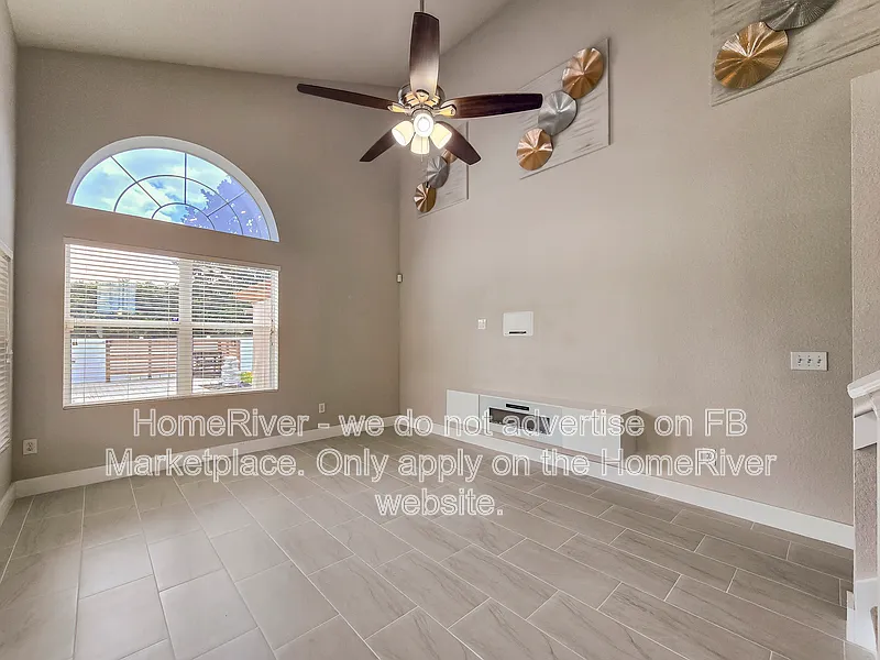 4 bed, 3.0 bath, 2410 sqft, $3,250 — Photo 4
