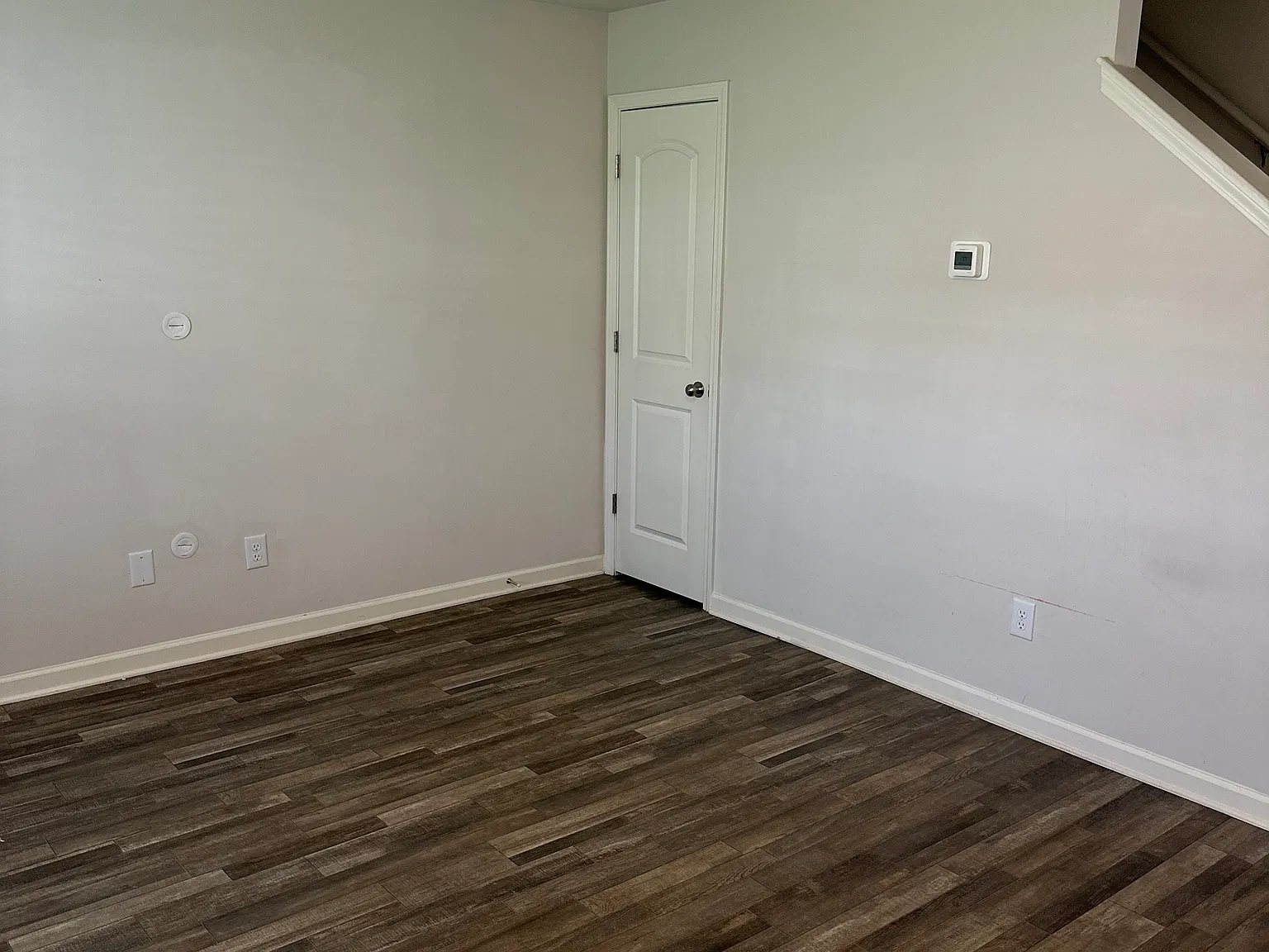 728 Quail Ln — Photo 2