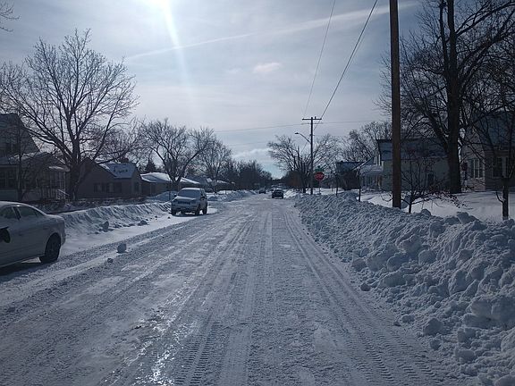 5th image of 209 24th Ave N