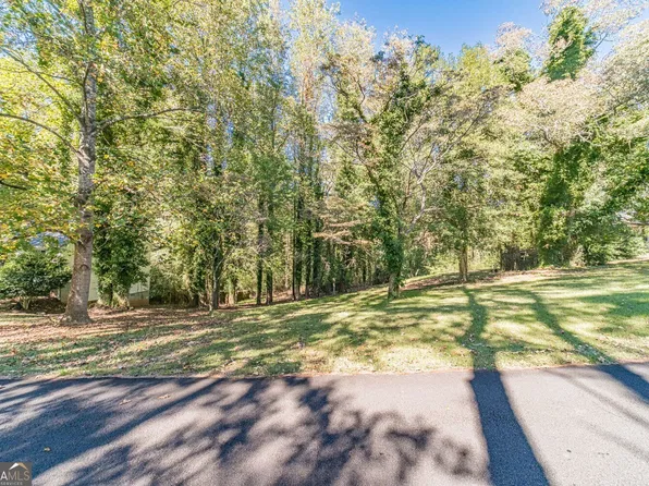 3319 Little Cir, Gainesville, GA 30506