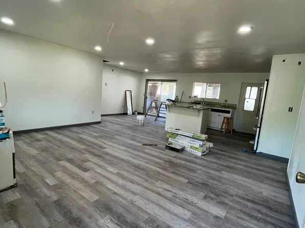 4301 Sunset Ave, Clearlake, CA 95422