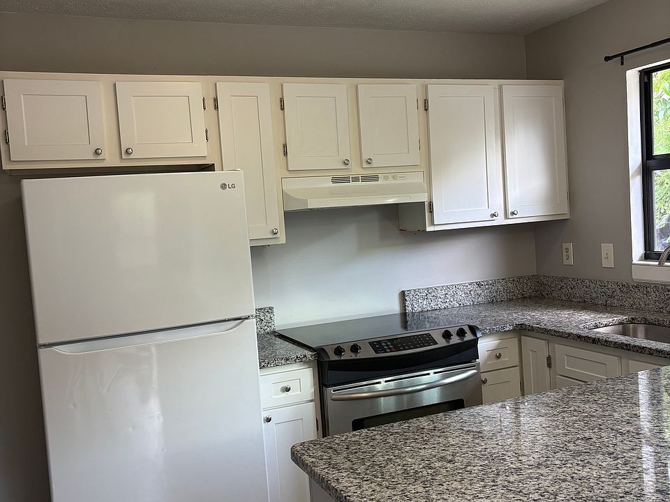 1st image of 5109 SE Primrose Way