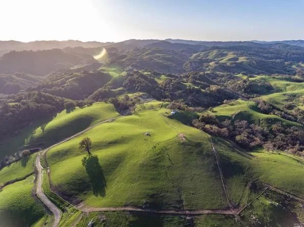 5285 Westside Road, Healdsburg, CA 95448