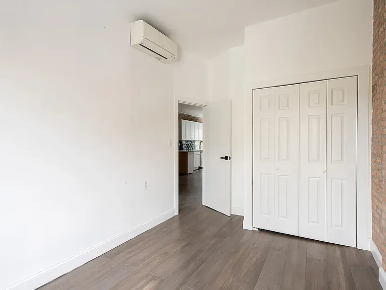586 5th Ave #2 — Photo 9