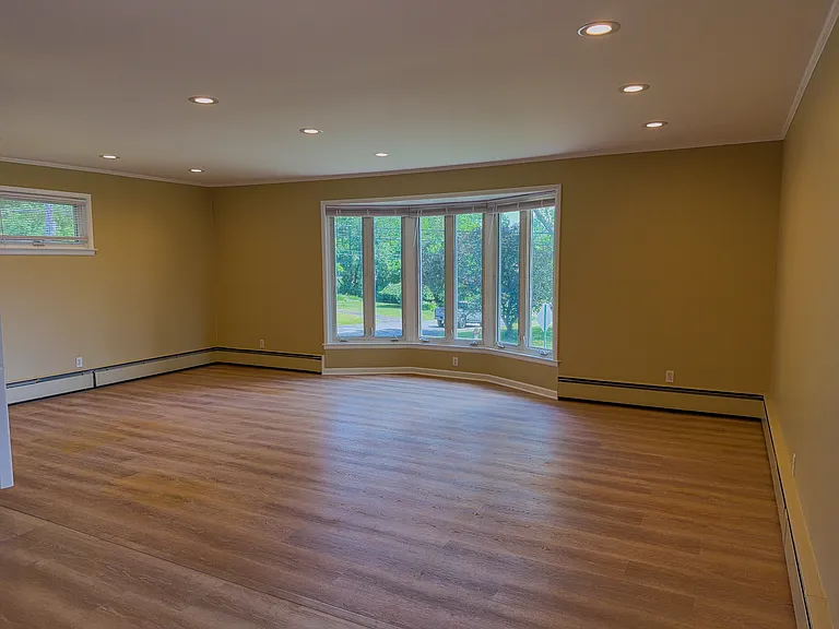 111 Woodland Ave — Photo 15