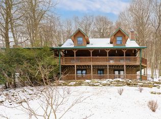 321 May Apple Ln, Mars Hill, NC 28754