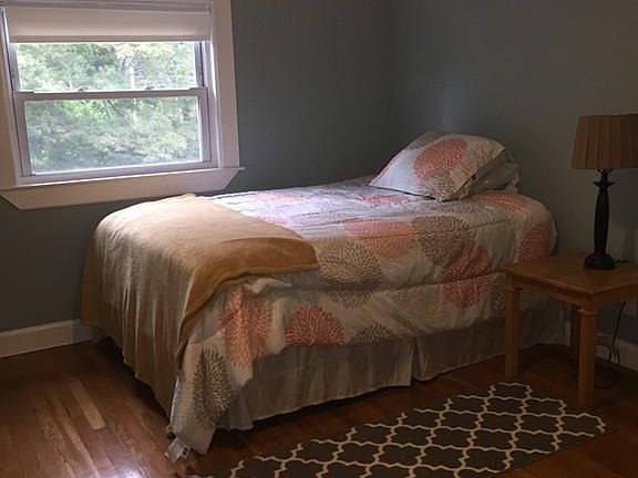 4th image of 869 Granite St #2