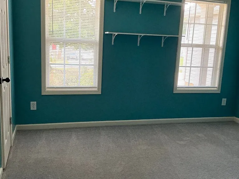 220 Jeremy Dr — Photo 21