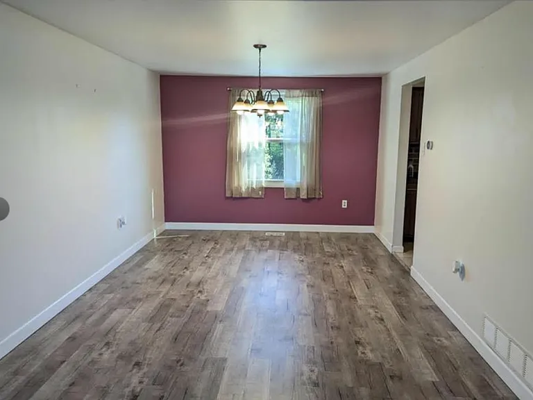 120 Scottsdale Dr — Photo 8