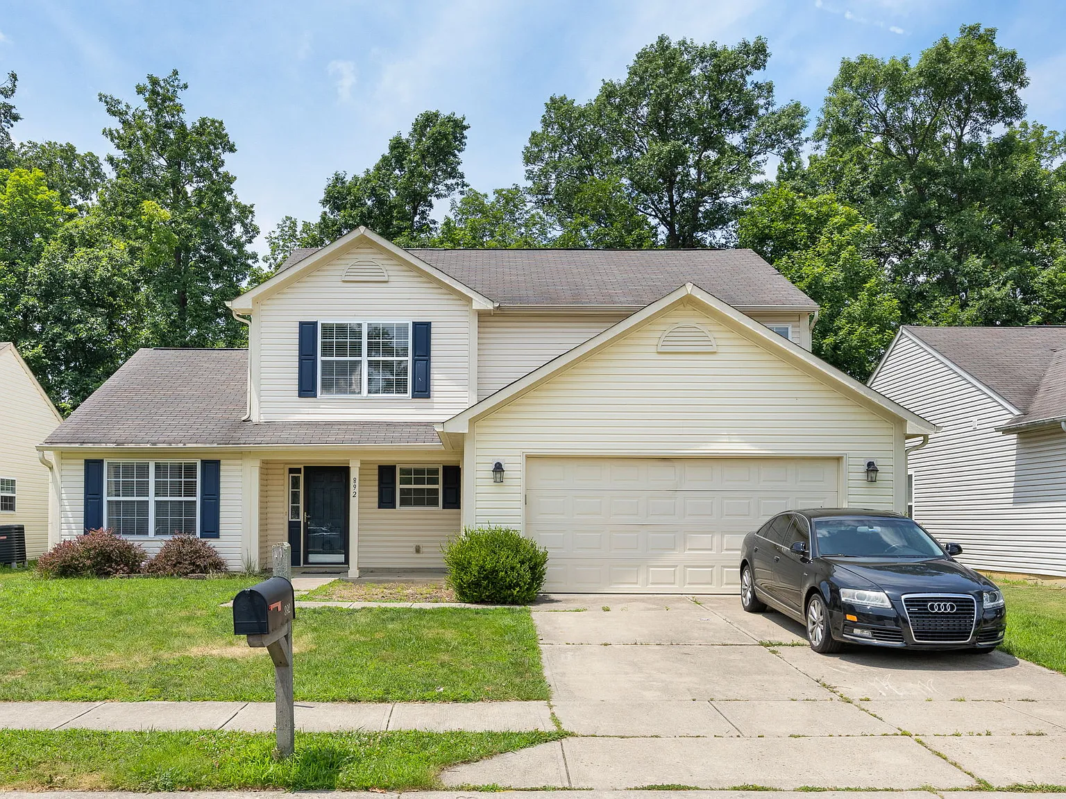4 bed, 2.5 bath, 3504 sqft, $2,350 — Photo 4