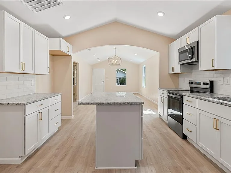 504 Piedmont Ave — Photo 12