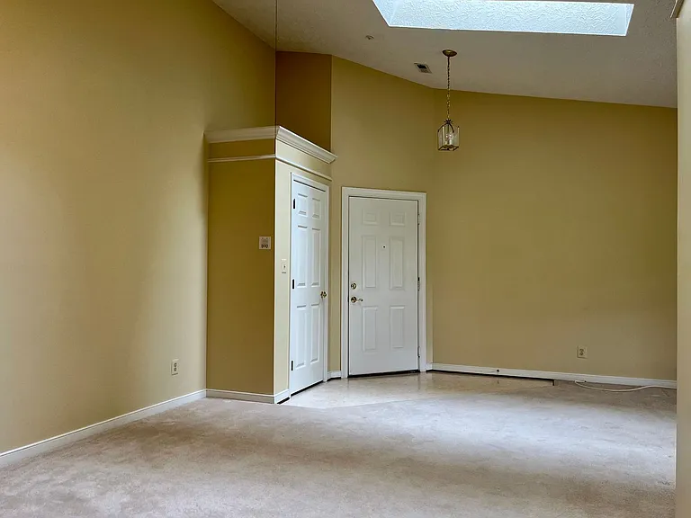 1717 Landmark Dr #3C — Photo 6