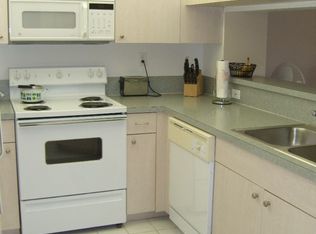 500 Uno Lago Dr APT 303, Juno Beach, FL 33408