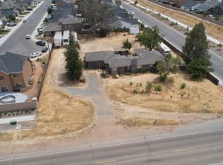 3980 Shaw Ave, Clovis, CA 93619