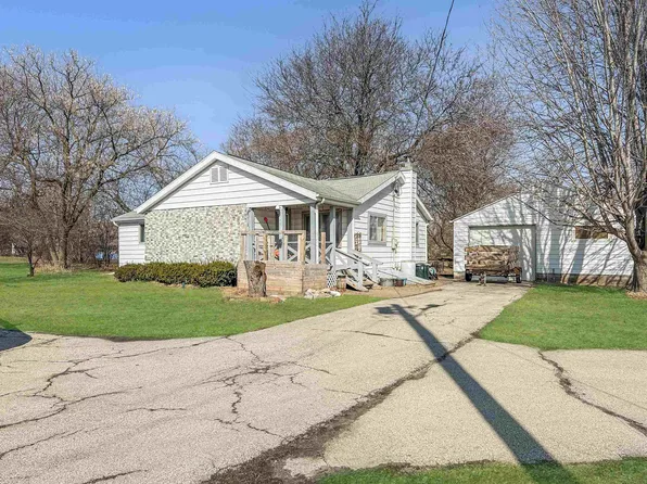 4924 State Road 21, Oshkosh, WI 54904