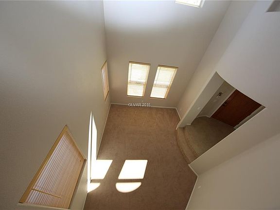 4th image of 5042 Hacienda Grande Ave