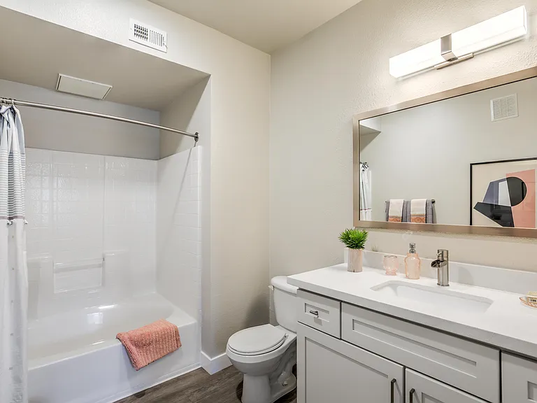 Ironwood Apartments — Photo 6